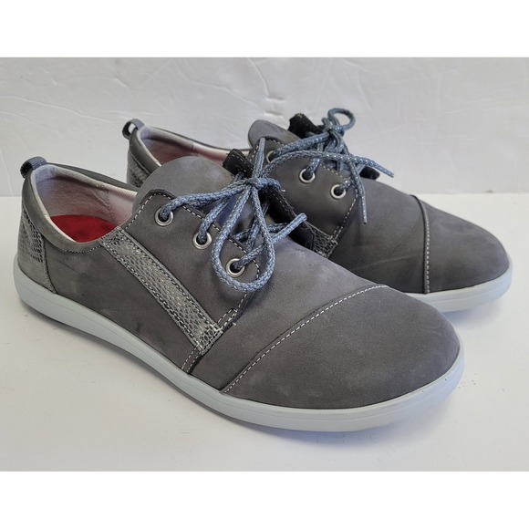Sasson Jeans Shoes - SAS‎ Marnie  Sneaker Casual Shoe Gray Suede Snake Print Size Women's Sz 8N EUC